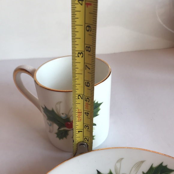 Danbury Mint Holly Demitasse Cup and Saucer - Picture 4 of 4
